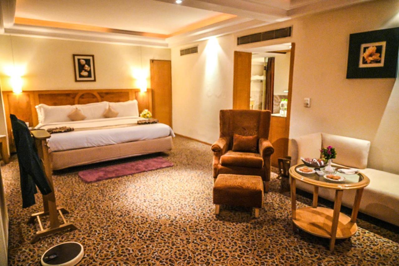 فندق حيدر أبادفي  فندق وأبراج كاتريا المظهر الخارجي الصورة